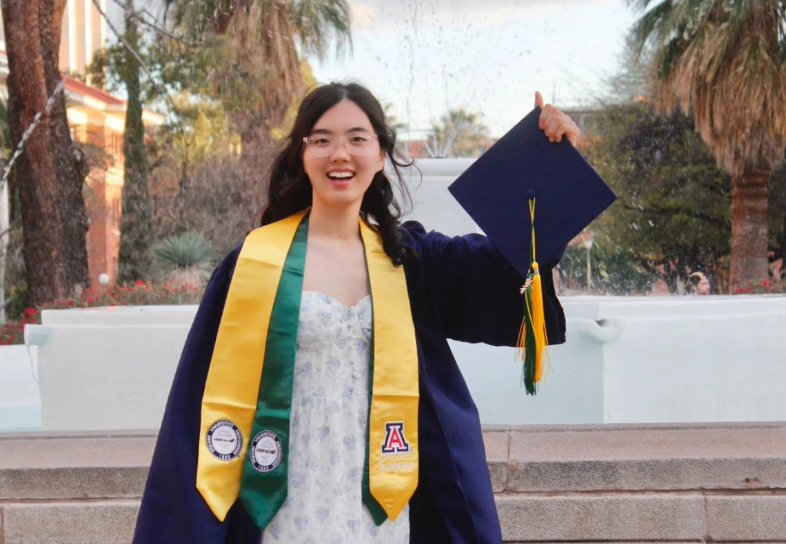 Sun Woo Kim – MCB Outstanding Senior May 2024 Congratulations to Sun Woo Kim, MCB’s 2024 Outstanding Senior!